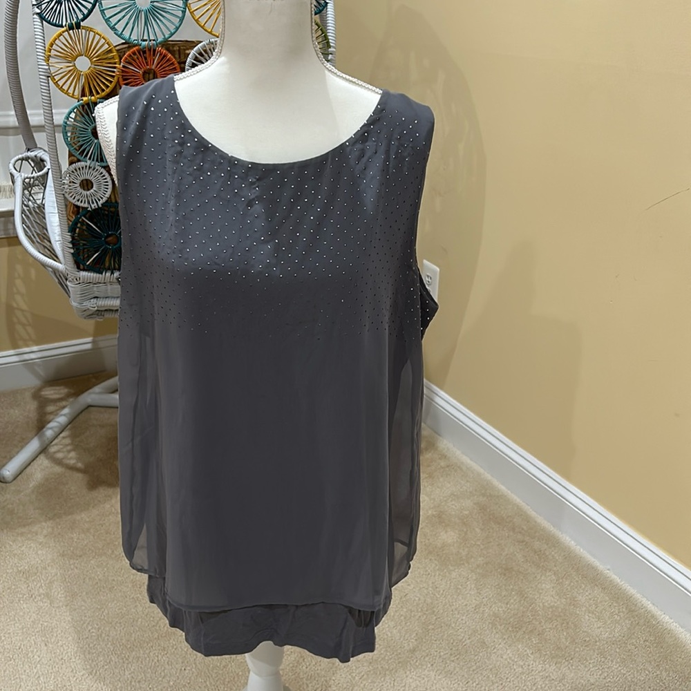New York and Company work top